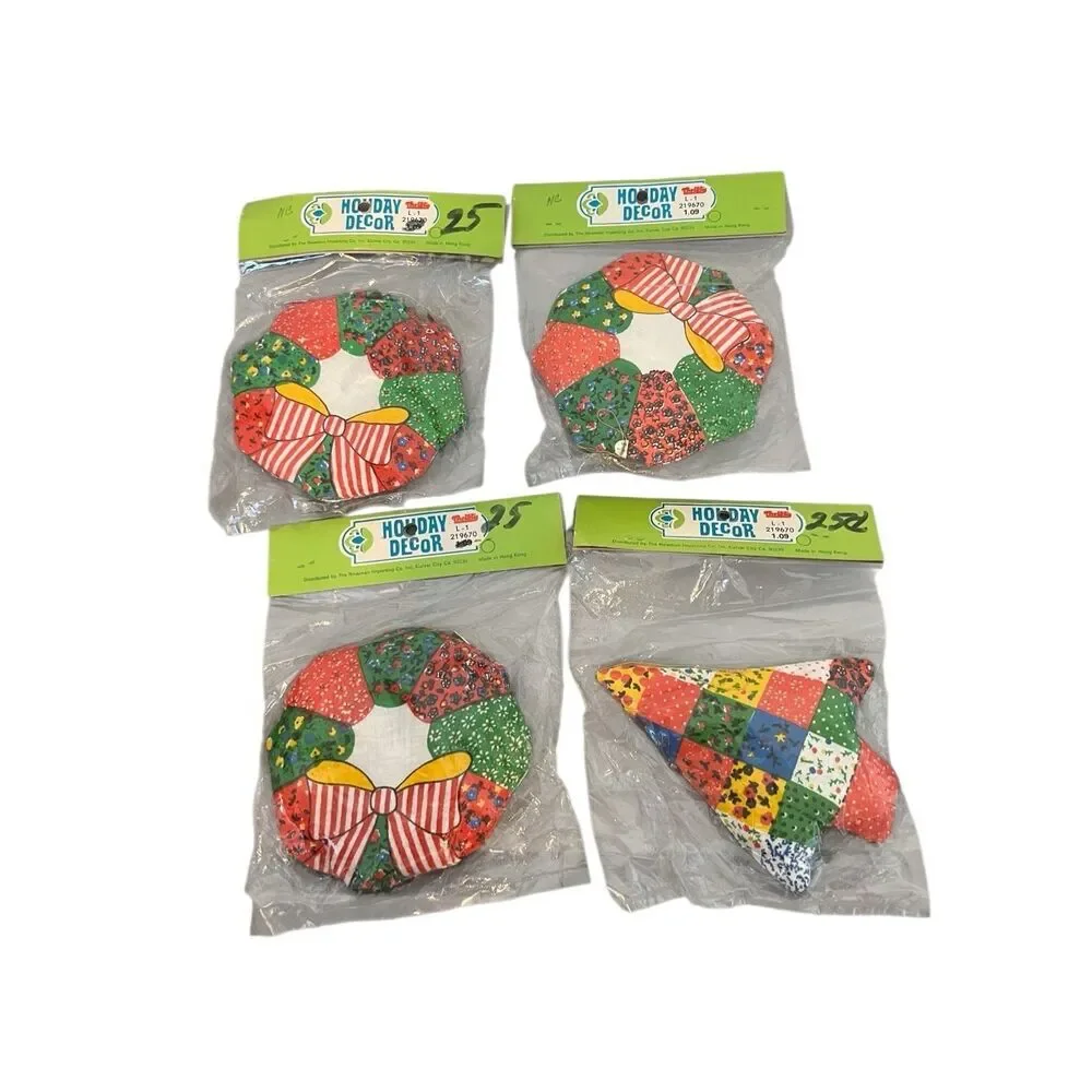 Vintage Lot of 4 Patchwork 70s Kitchy‎ Quilted Christmas Ornament Kits